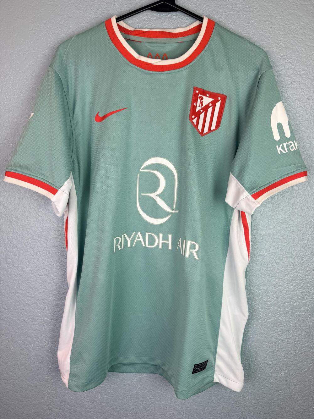 Atletico Madrid Shirt Mens Large Green Soccer Jersey Isaac 6 Nike Riyadh Air
